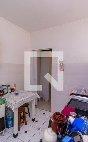 Casa à venda com 250m², 3 quartos e 3 vagas Casa à venda com 250m², 3 quartos e 3 vagasEdícula - Cozinha