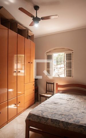 Casa à venda com 270m², 5 quartos e 2 vagasQuarto 2