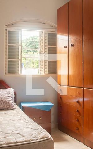 Casa à venda com 270m², 5 quartos e 2 vagasQuarto 1