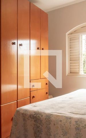 Casa à venda com 270m², 5 quartos e 2 vagasQuarto 4