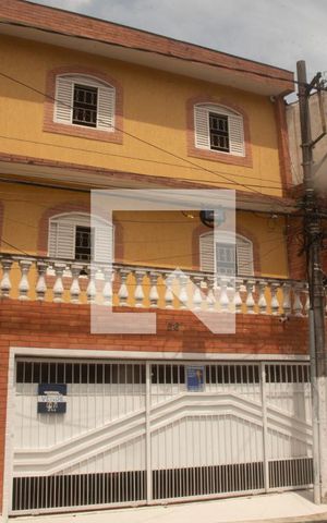 Casa à venda com 270m², 5 quartos e 2 vagasFachada
