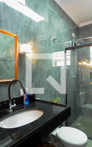 Casa à venda com 200m², 2 quartos e 5 vagasBanheiro