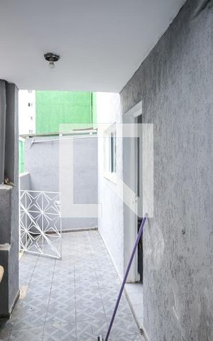 Casa para alugar com 70m², 2 quartos e sem vaga Casa para alugar com 70m², 2 quartos e sem vagaÁrea de Serviço