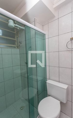 Apartamento para alugar com 45m², 2 quartos e 1 vaga Apartamento para alugar com 45m², 2 quartos e 1 vagaBanheiro
