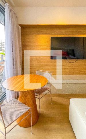 Studio à venda com 30m², 1 quarto e 1 vaga Studio à venda com 30m², 1 quarto e 1 vagaStudio