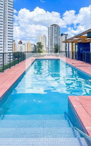 Studio à venda com 30m², 1 quarto e 1 vaga Studio à venda com 30m², 1 quarto e 1 vagaÁrea comum - Piscina