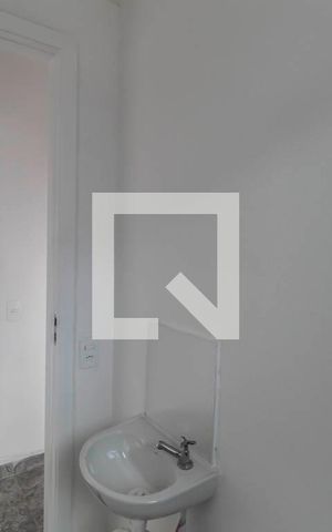 Apartamento para alugar com 45m², 2 quartos e sem vaga Apartamento para alugar com 45m², 2 quartos e sem vagaBanheiro