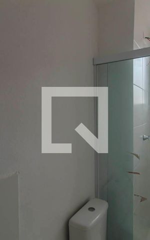 Apartamento para alugar com 45m², 2 quartos e sem vaga Apartamento para alugar com 45m², 2 quartos e sem vagaBanheiro