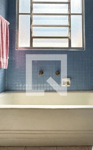 Apartamento à venda com 265m², 4 quartos e 1 vaga Apartamento à venda com 265m², 4 quartos e 1 vagaBanheiro 01