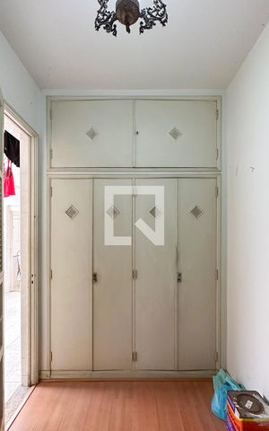 Apartamento à venda com 265m², 4 quartos e 1 vaga Apartamento à venda com 265m², 4 quartos e 1 vagaQuarto de Serviço 01