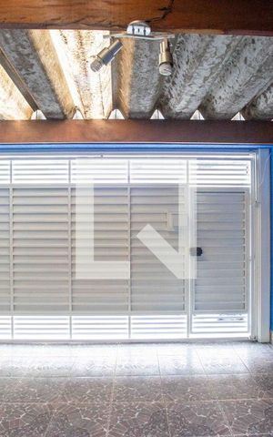 Casa à venda com 141m², 2 quartos e 2 vagasGaragem