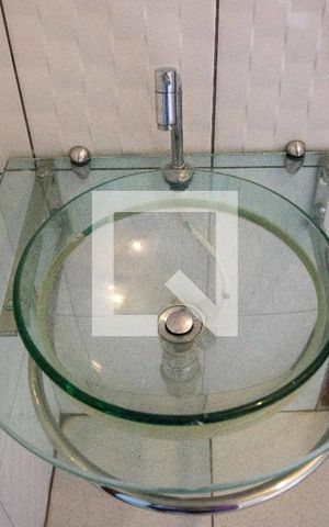 Casa à venda com 141m², 2 quartos e 2 vagasBanheiro