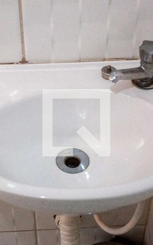 Casa à venda com 141m², 2 quartos e 2 vagasBanheiro de serviço