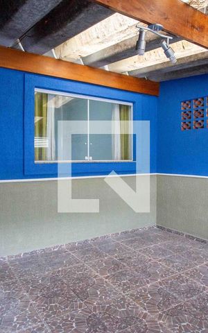 Casa à venda com 141m², 2 quartos e 2 vagasGaragem