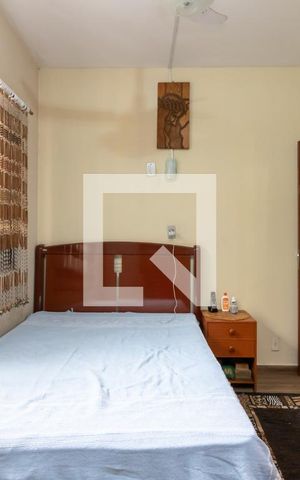 Casa à venda com 300m², 3 quartos e 3 vagasSuíte 2