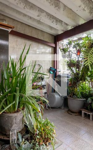 Casa à venda com 300m², 3 quartos e 3 vagasQuintal / Varanda