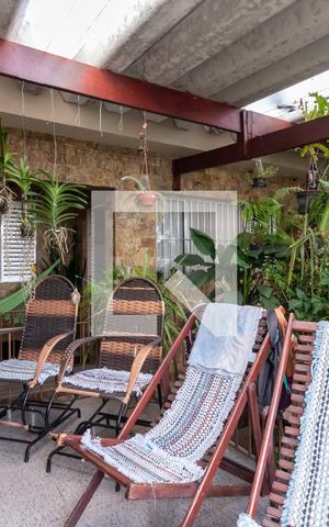 Casa à venda com 300m², 3 quartos e 3 vagasQuintal / Varanda