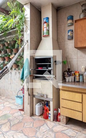 Casa à venda com 300m², 3 quartos e 3 vagasÁrea de Serviço e Lazer