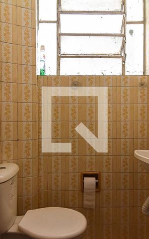 Studio à venda com 30m², 1 quarto e sem vaga Studio à venda com 30m², 1 quarto e sem vagaBanheiro
