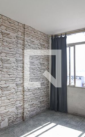 Studio à venda com 30m², 1 quarto e sem vaga Studio à venda com 30m², 1 quarto e sem vagaSala
