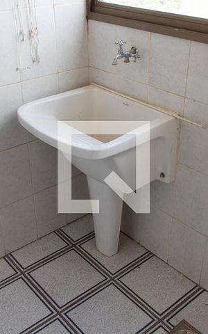 Apartamento para alugar com 111m², 3 quartos e 2 vagas Apartamento para alugar com 111m², 3 quartos e 2 vagasÁREA DE SERVIÇO