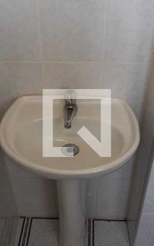 Apartamento para alugar com 111m², 3 quartos e 2 vagas Apartamento para alugar com 111m², 3 quartos e 2 vagasBANHEIRO DA ÁREA DE SERVIÇO