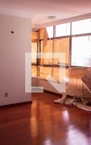 Apartamento para alugar com 111m², 3 quartos e 2 vagas Apartamento para alugar com 111m², 3 quartos e 2 vagasSALA