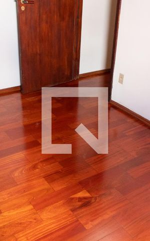 Apartamento para alugar com 111m², 3 quartos e 2 vagas Apartamento para alugar com 111m², 3 quartos e 2 vagasSUITE