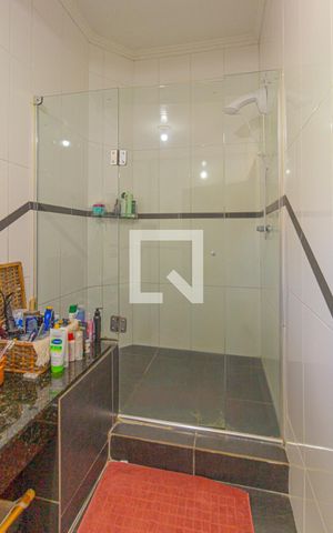 Casa para alugar com 117m², 3 quartos e 2 vagas Casa para alugar com 117m², 3 quartos e 2 vagasBanheiro 2