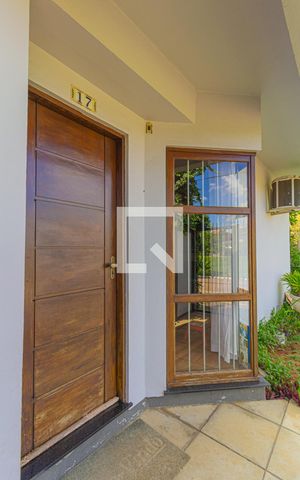 Casa para alugar com 117m², 3 quartos e 2 vagas Casa para alugar com 117m², 3 quartos e 2 vagasÁrea comum