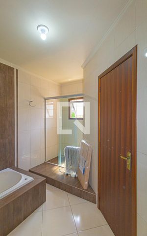 Casa para alugar com 117m², 3 quartos e 2 vagas Casa para alugar com 117m², 3 quartos e 2 vagasBanheiro
