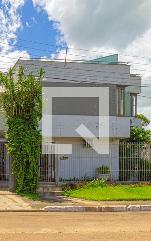 Casa para alugar com 117m², 3 quartos e 2 vagas Casa para alugar com 117m², 3 quartos e 2 vagasFachada