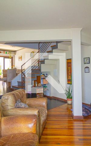 Casa para alugar com 117m², 3 quartos e 2 vagas Casa para alugar com 117m², 3 quartos e 2 vagasSala