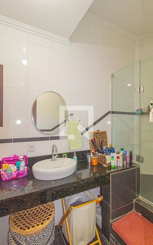 Casa para alugar com 117m², 3 quartos e 2 vagas Casa para alugar com 117m², 3 quartos e 2 vagasBanheiro 2