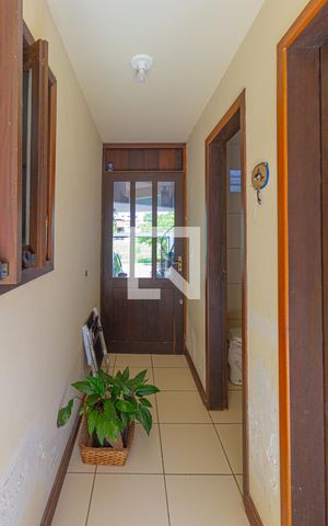 Casa para alugar com 117m², 3 quartos e 2 vagas Casa para alugar com 117m², 3 quartos e 2 vagasCorredor