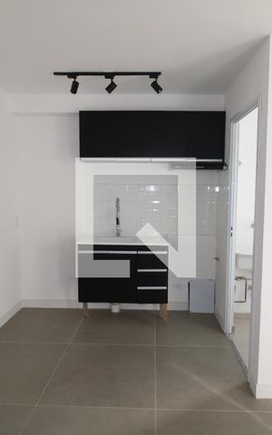 Apartamento à venda com 38m², 2 quartos e sem vagaSala / Cozinha