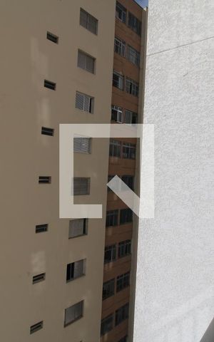 Apartamento à venda com 38m², 2 quartos e sem vagaSala / Cozinha - Varanda