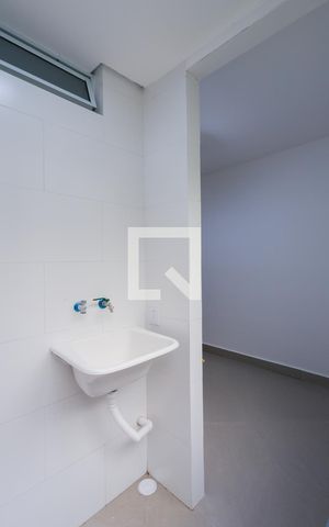 Apartamento à venda com 48m², 2 quartos e 1 vaga Apartamento à venda com 48m², 2 quartos e 1 vagaÁrea de serviço