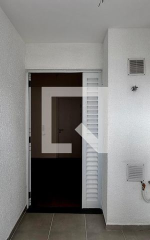 Apartamento para alugar com 35m², 2 quartos e sem vaga Apartamento para alugar com 35m², 2 quartos e sem vagaSacada