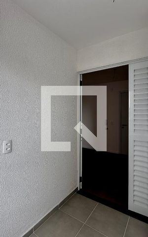 Apartamento para alugar com 35m², 2 quartos e sem vaga Apartamento para alugar com 35m², 2 quartos e sem vagaSacada