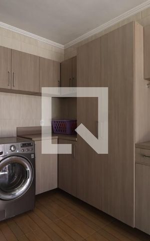 Casa à venda com 192m², 2 quartos e 2 vagasLavanderia