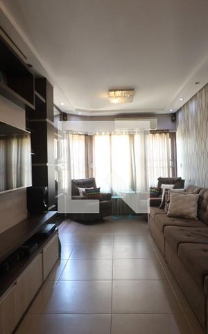Casa à venda com 192m², 2 quartos e 2 vagasSala