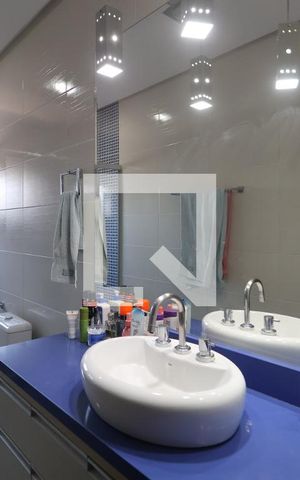 Casa à venda com 192m², 2 quartos e 2 vagasBanheiro