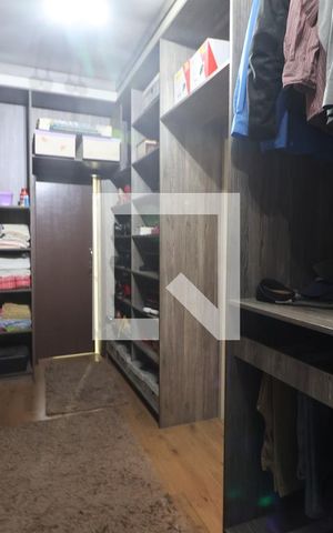 Casa à venda com 192m², 2 quartos e 2 vagasQuarto Suíte
