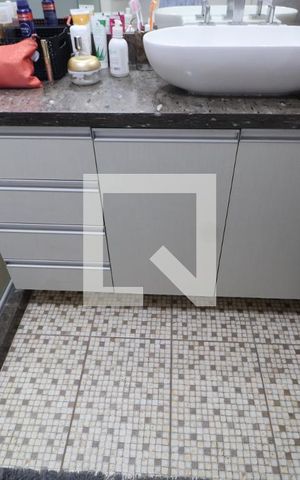 Casa à venda com 192m², 2 quartos e 2 vagasBanheiro da Suíte