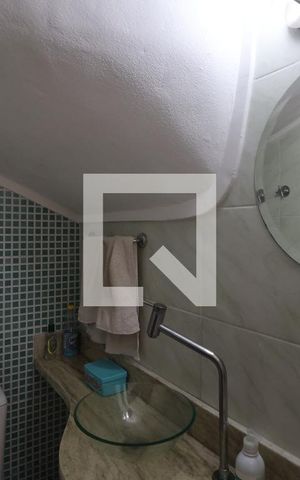 Casa à venda com 192m², 2 quartos e 2 vagasLavabo