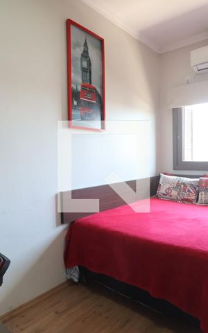 Casa à venda com 192m², 2 quartos e 2 vagasQuarto 1 - Armários