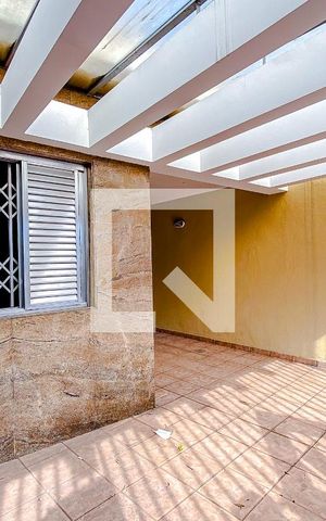 Casa à venda com 230m², 3 quartos e 2 vagasGaragem