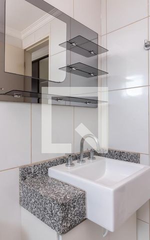 Apartamento à venda com 83m², 2 quartos e 2 vagasBanheiro da Suíte 1