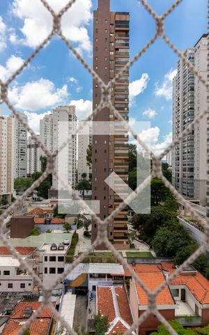 Apartamento à venda com 83m², 2 quartos e 2 vagasVista da Suíte 1